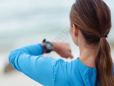 海边的感轻女人图片