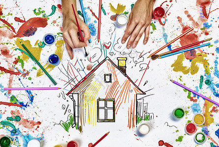 手画房子顶层的手绘屋色彩斑斓的图片