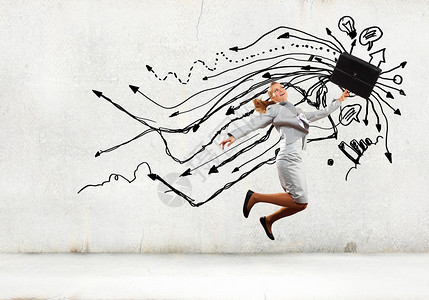跳跃的女商人素描背景下跳跃的女商人形象图片