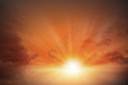 天空中的日出自然景观太阳天际线升图片