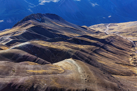 科迪勒拉山脉美丽的山脉景观科迪勒拉胡亚瓦什,秘鲁,南美洲背景