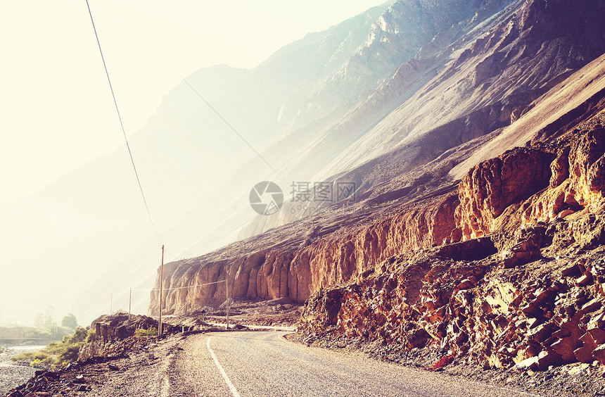 秘鲁峡谷的道路图片