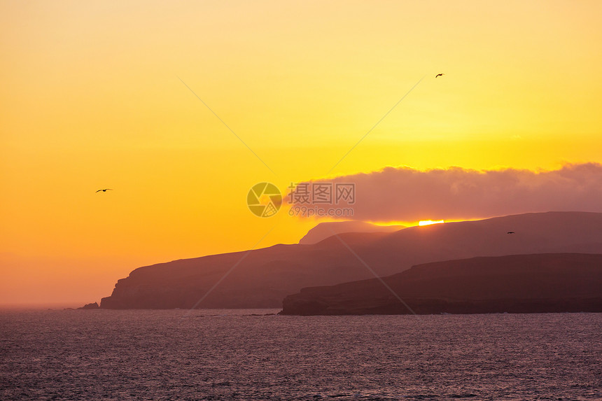 美丽的海岸线景观帕拉卡斯保护区,ICA地区,太平洋海岸秘鲁图片