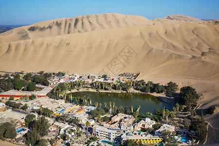 华卡奇纳绿洲,沙漠沙丘附近的伊卡市,秘鲁,南美洲寻常的风景图片