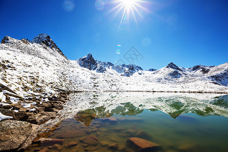 卡尔卡松土耳其黑海地区卡卡尔山的秋季季节美丽的山脉景观背景