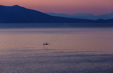 土耳其湖美丽的山脉景观图片
