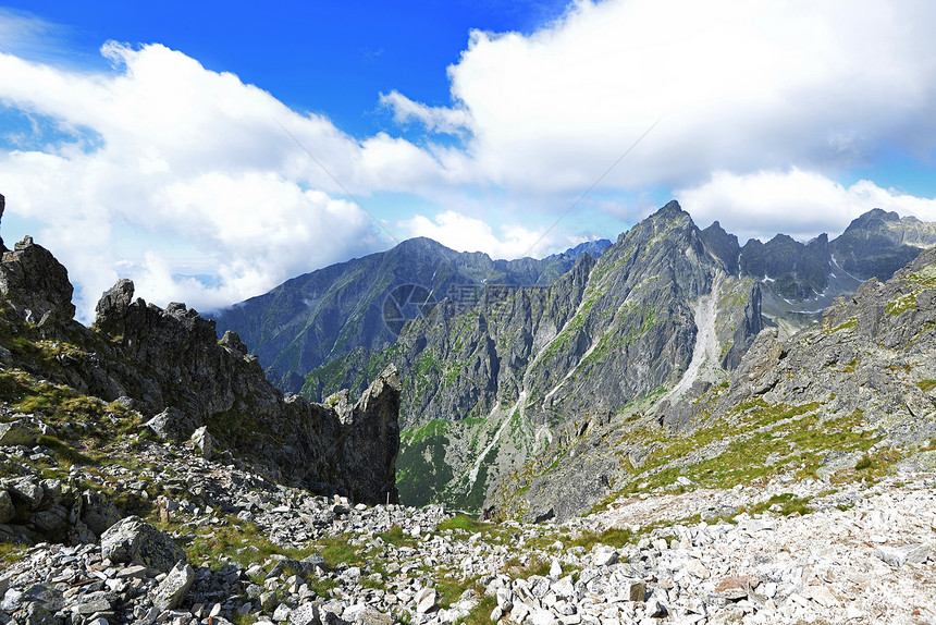 山坡山峰的山脉蓝天景观图片