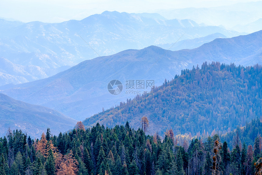 红杉公园秋季山体景观加州,美国图片