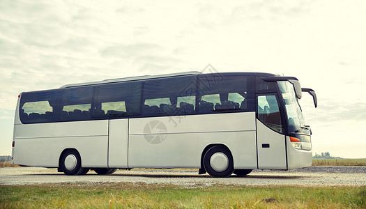 旅游旅游公路旅行客运户外旅游巴士驾驶旅游巴士户外行驶图片