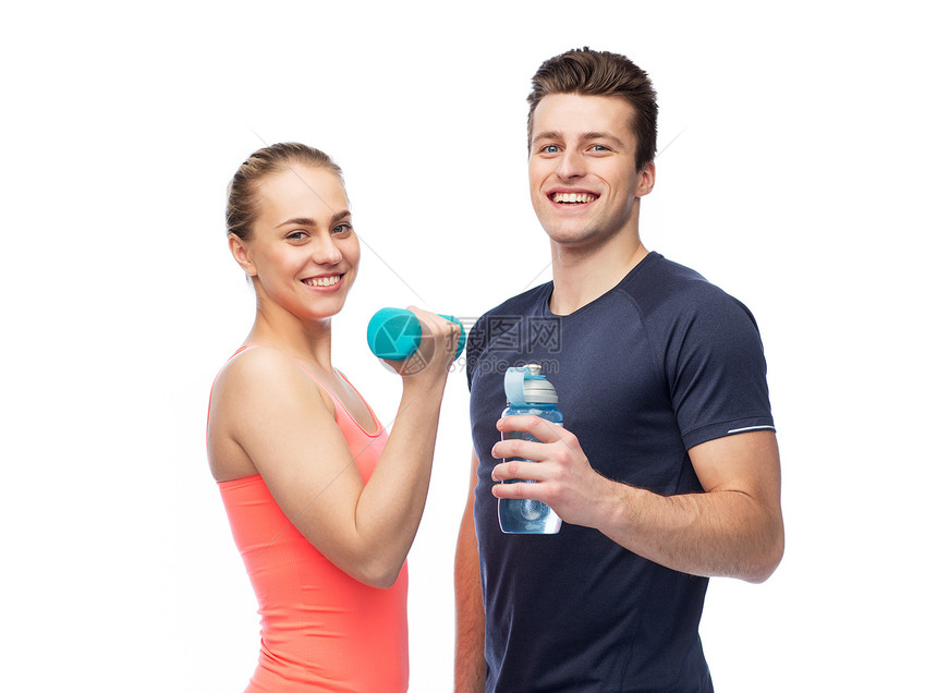 运动,健身,生活方式人们的快乐运动的男人女人与哑铃水瓶哑铃水的男男女女图片