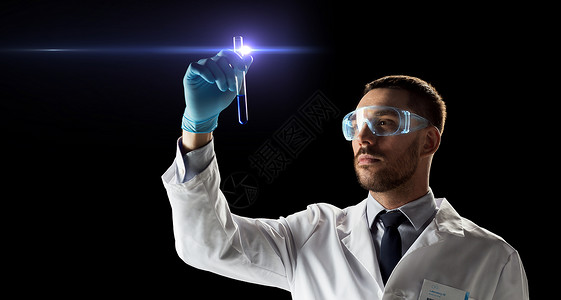 科学研究人的带试管的安全眼镜的轻科学家带试管的安全眼镜科学家图片