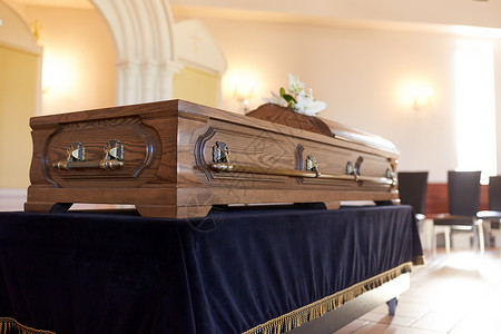 葬礼哀悼东正教棺材东正教葬礼上的棺材背景图片