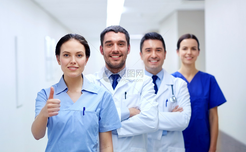 职业,人,保健,手势医学群快乐的医生医生医院走廊上竖大拇指医生医院的医生竖大拇指图片