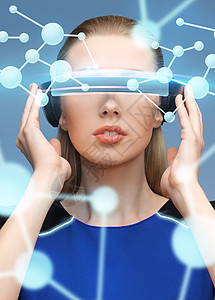 增强现实,科学,技术人的美丽的女人未来的三维眼镜与分子虚拟投影蓝色背景虚拟现实中的女带分子的三维眼镜背景图片