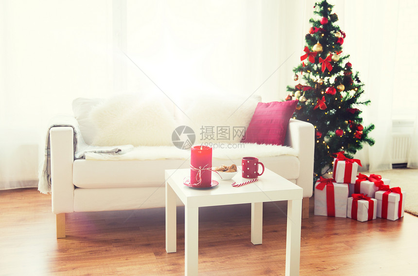诞节,假日,冬天,家静物客厅内部与诞树礼物客厅内部诞树礼物图片