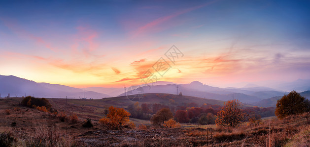 日出喀尔巴阡山十月旅行高清图片