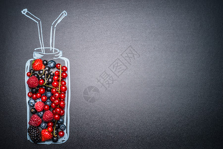 巴西莓冰沙格兰诺拉麦片水果高清图片