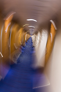 运动模糊走廊的照片高清图片