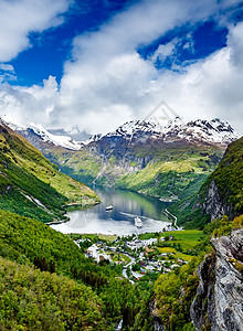 约伦峡湾失效景观高清图片