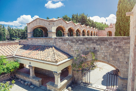 位于希腊罗得斯的菲里莫斯山上的修道院,由约翰骑士建造图片