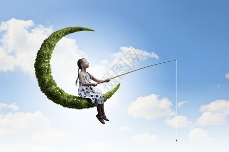 孩子月球上小女孩坐月亮上钓鱼图片