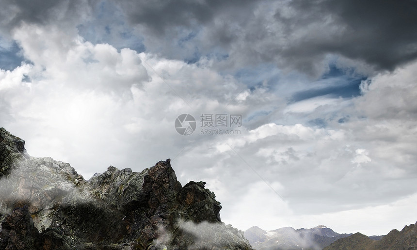 山景山景浮云的抽象形象图片