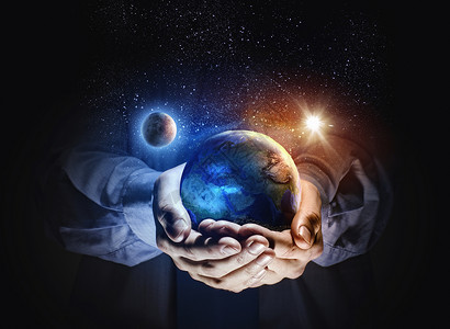 地球行星手特写人类双手握住地球刨床的图像生态背景图片