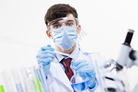 实验室化学测试的轻科学家以科学的名义图片