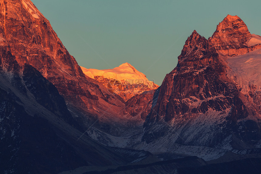 风景优美的山景,坎陈琼加地区,喜马拉雅山,尼泊尔图片