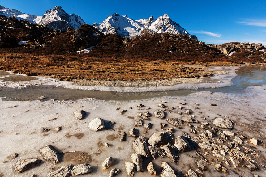 风景优美的山景,坎陈琼加地区,喜马拉雅山,尼泊尔图片