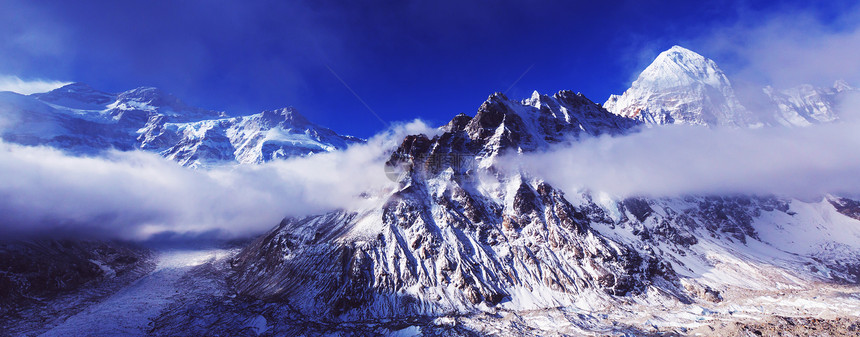 风景优美的山景,坎陈琼加地区,喜马拉雅山,尼泊尔图片