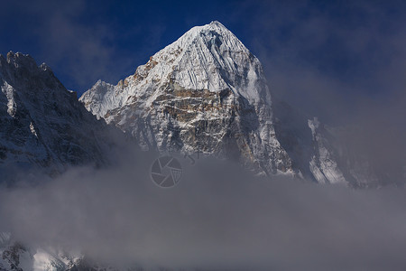 风景优美的山景,坎陈琼加地区,喜马拉雅山,尼泊尔高清图片