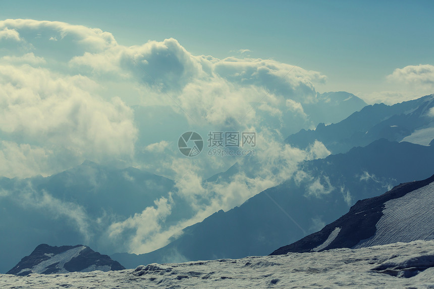 大高加索山脉图片
