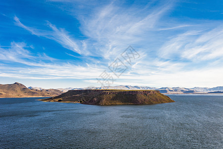 乌尔巴诺乌马约湖秘鲁普诺地区的个湖泊背景