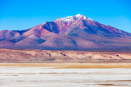 维利格莫奥利格乌拉维利维亚智利边界安斯山脉中的个巨大的安斯山成层火山背景
