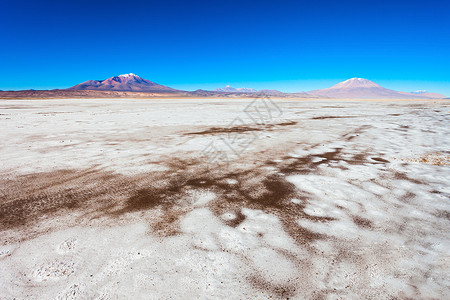 利维亚智利边境的安斯山脉的奥拉格层压火山高清图片