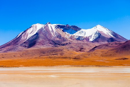 拉古纳卡纳帕火山,利维亚高原的个盐湖高清图片