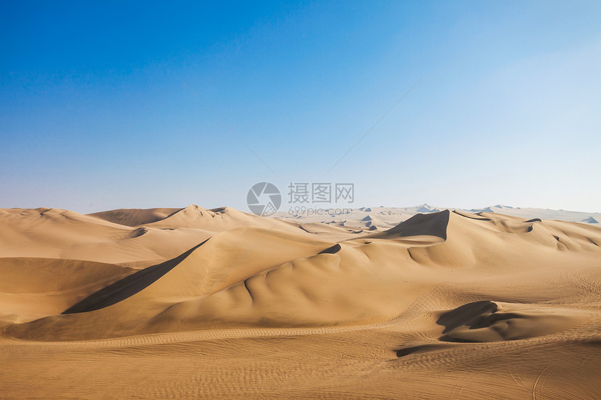 秘鲁ICA地区的华卡奇纳沙丘图片