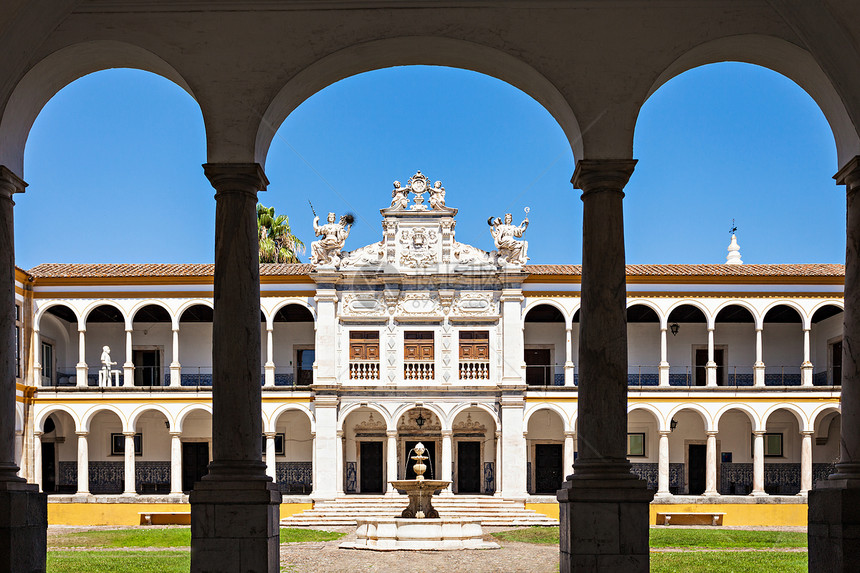 埃沃拉大学,葡萄牙古老的大学,成立于16世纪,由红衣主教恩里克多姆亨里克,它被交付给耶稣社会图片