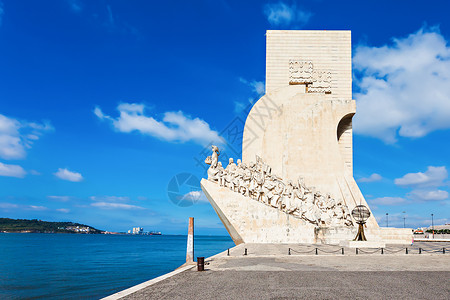 特劳贝帕德拉奥多斯德索布里门托斯发现纪念碑葡萄牙里斯本塔古斯河畔的座纪念碑背景