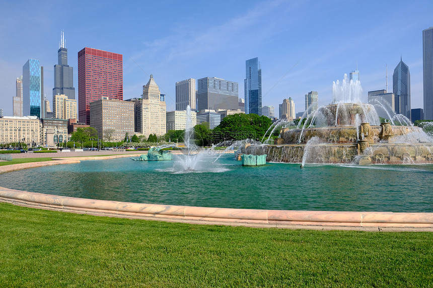 早上芝加哥天际线白金汉喷泉图片