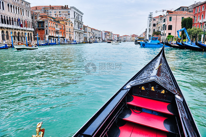 威尼斯,美丽浪漫的意大利城市海上与伟大的运河贡多拉斯图片