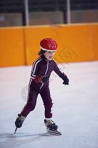 儿童速滑运动背景图片