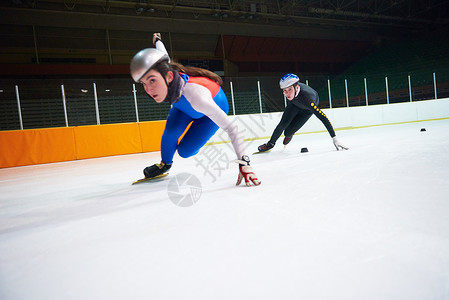 矢量滑冰比赛素材与轻运动员参加速滑运动背景