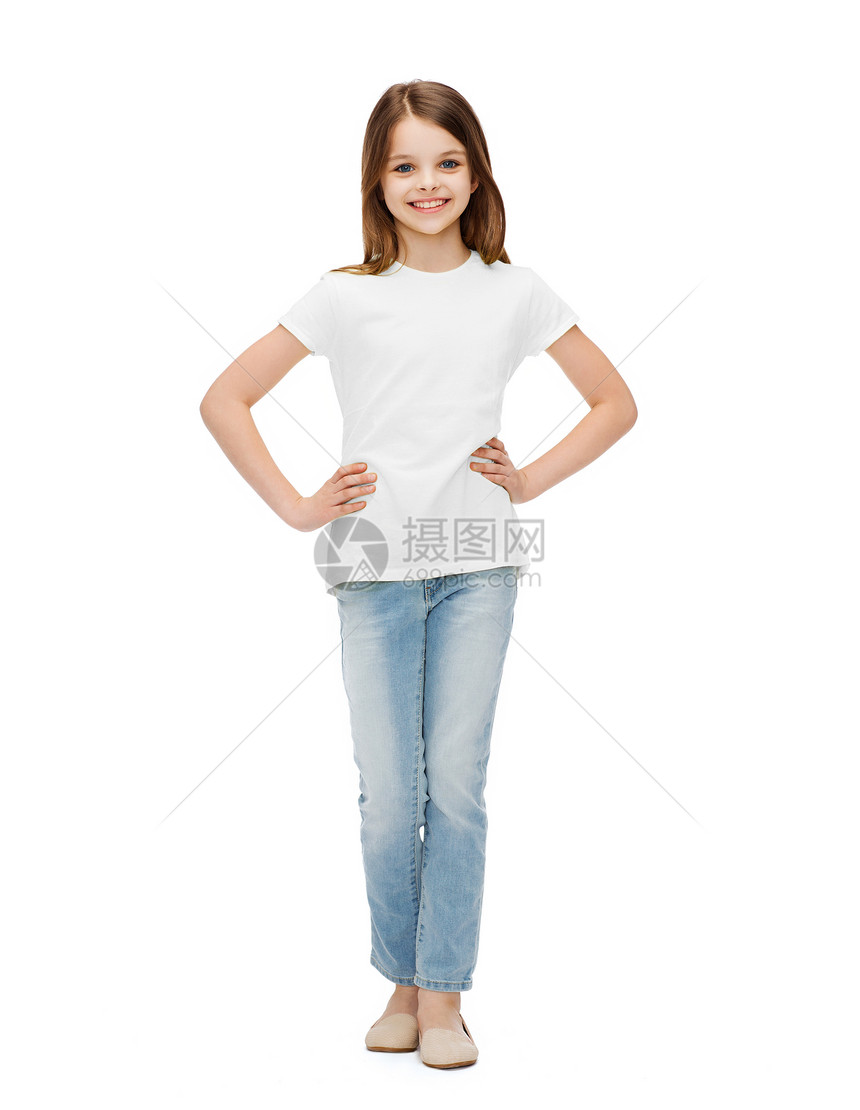 童,时尚,广告人的微笑的小女孩穿着休闲服图片