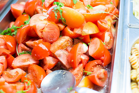 食物,餐饮,饮食烹饪金属容器中的番茄沙拉图片