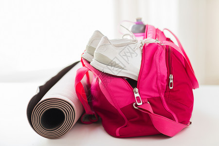 鞋袋运动,健身,健康的生活方式物品的女体育用品袋背景