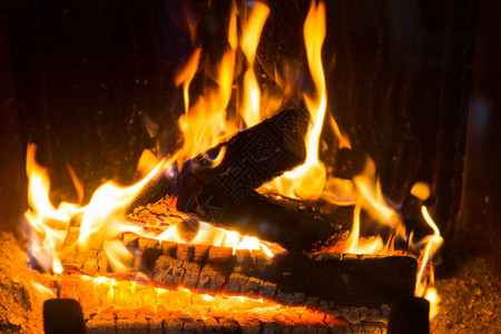 加热,温暖,火舒适的木柴燃烧壁炉图片