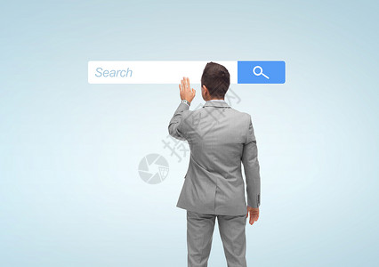 商业,人,互联网技术商人触摸浏览器搜索栏的虚拟投影后图片