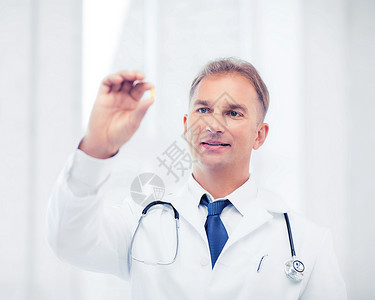 医疗保健医疗医生持欧米茄3胶囊医院里药片的医生图片